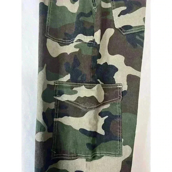 Almost Famous Crave Fame Juniors' High-Rise Utility Cargo Skater Pants‎ size M - Picture 9 of 11